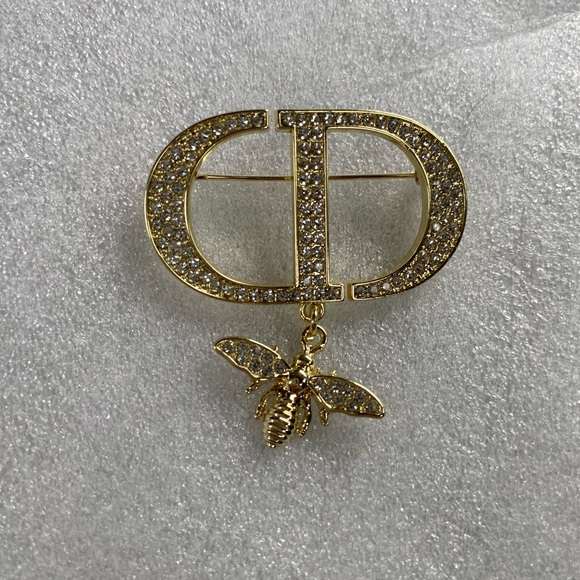 DOIR Gold Bee Brooch with Crystal Accents - Picture 1 of 4